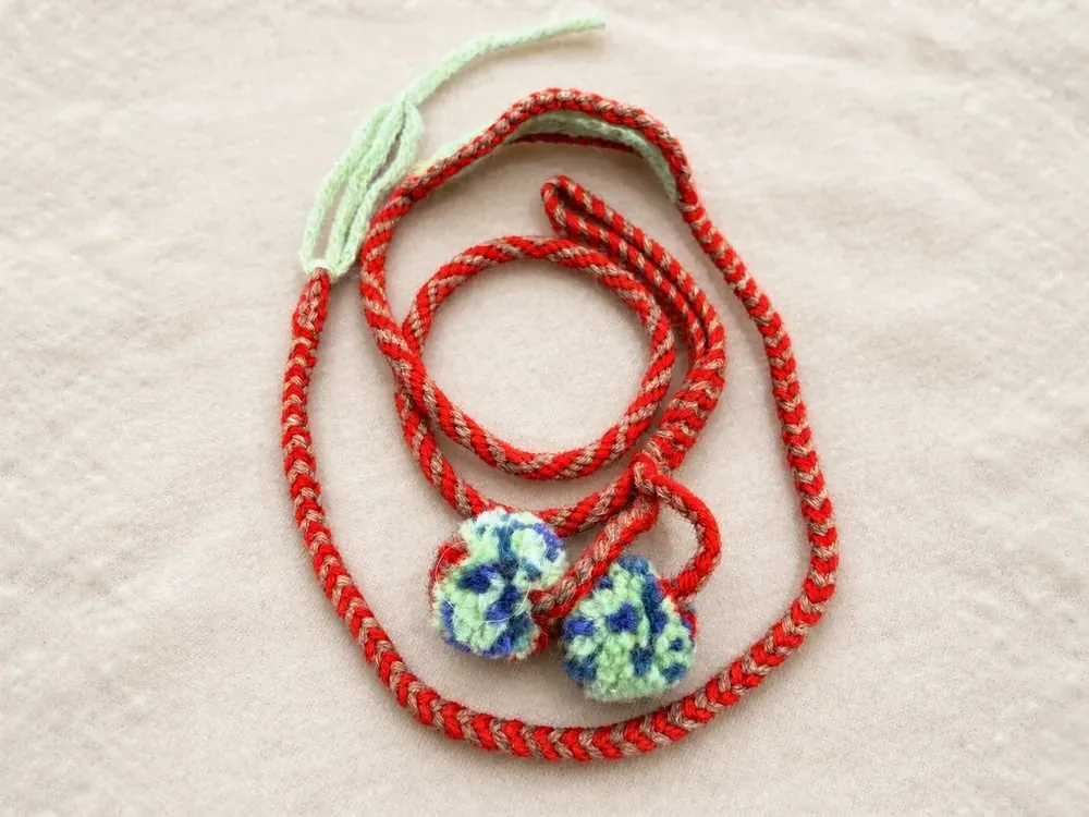 Dopamine D01 — Red-white cord · Blue-green beads